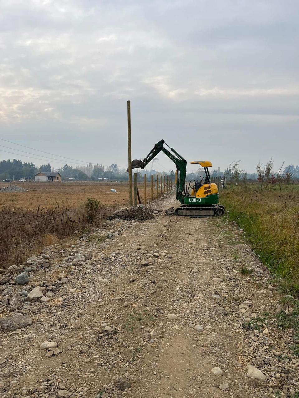 Trabajo eléctrico en terreno 26